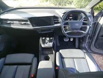 Used Audi Q4 e-tron 2022 for sale - 75910108: Photo