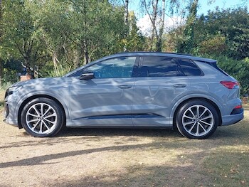Used Audi Q4 e-tron 2022 for sale - 75910108: Photo