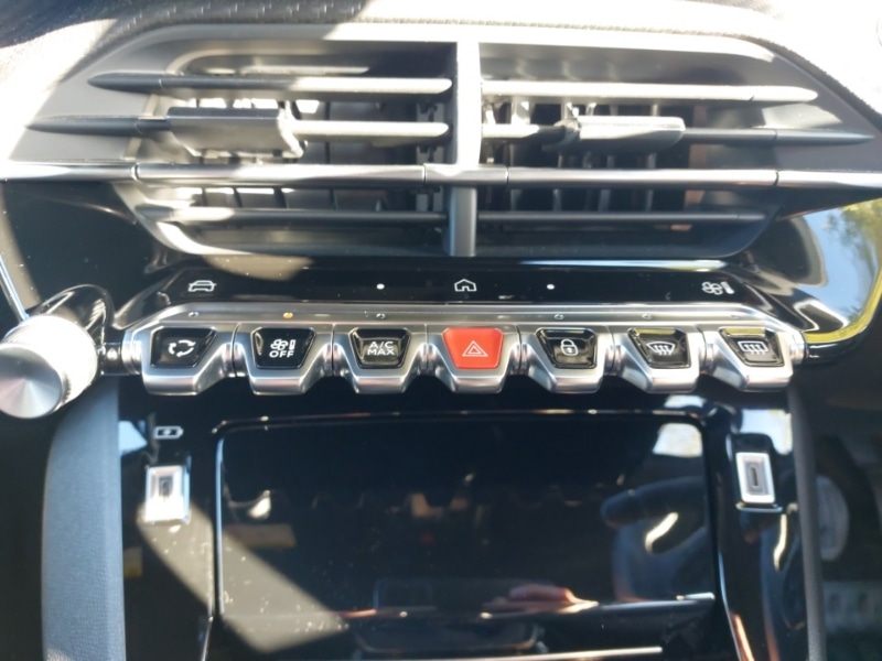 Used Peugeot 2008 2023 for sale - 77024595: Photo 17