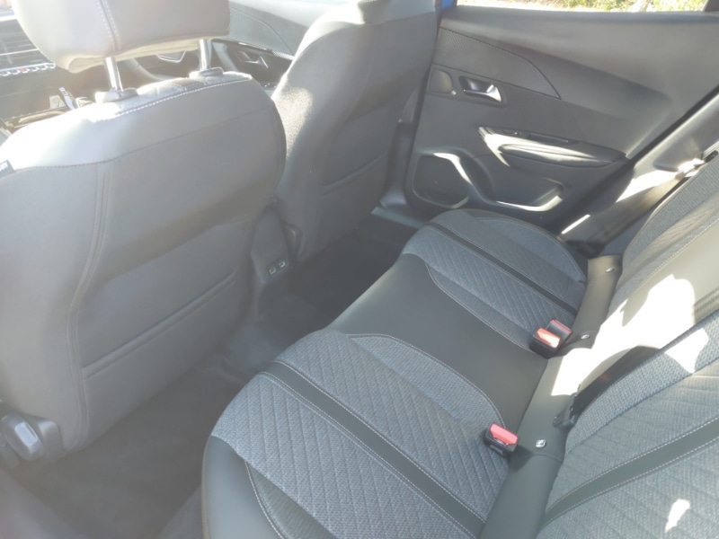 Used Peugeot 2008 2023 for sale - 77024595: Photo 6