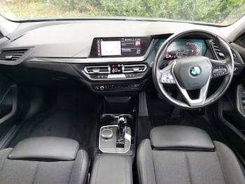 Used BMW 1 Series 2022 for sale - 76335591: Photo