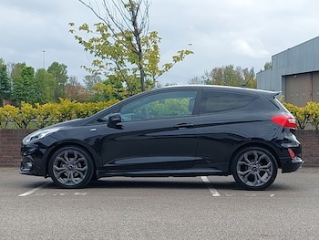 Used Ford Fiesta 2021 for sale - 78532999: Photo