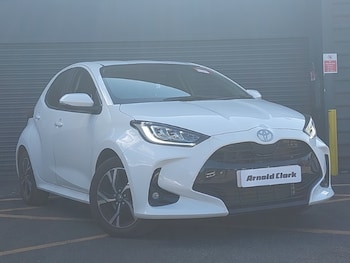 Used Toyota Yaris 2025 for sale - 79390311: Photo