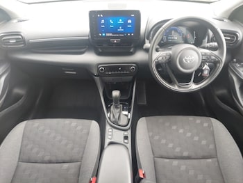 Used Toyota Yaris 2025 for sale - 79390311: Photo