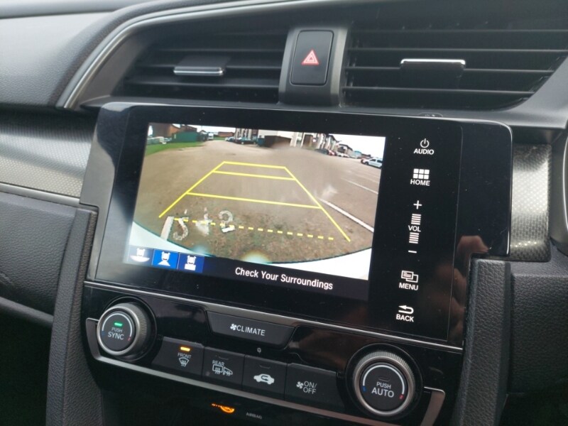 Used Honda Civic 2019 for sale - 77690097: Photo 11