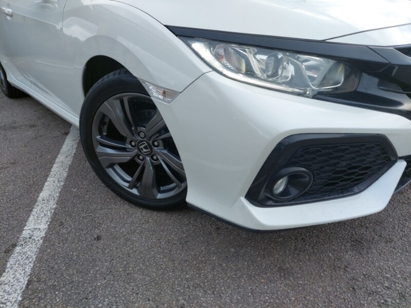 Used Honda Civic 2019 for sale - 77690097: Photo 9
