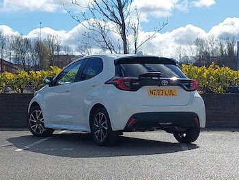 Used Toyota Yaris 2023 for sale - 78023459: Photo