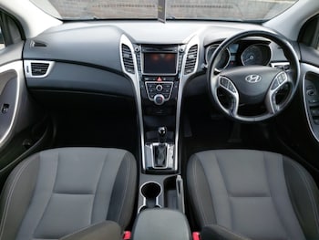 Used Hyundai i30 2017 for sale - 77816634: Photo