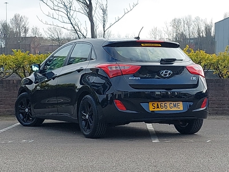 Used Hyundai i30 2017 for sale - 77816634: Photo 3