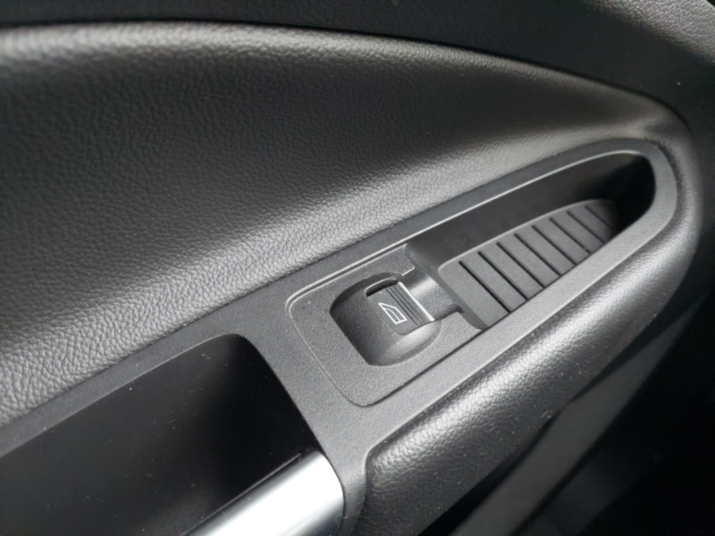 Used Ford Kuga 2017 for sale - 76543598: Photo 13