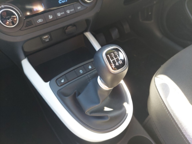 Used Hyundai i10 2022 for sale - 76116379: Photo 17