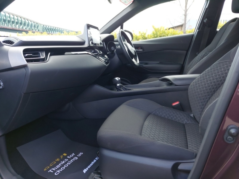 Used Toyota C-HR 2023 for sale - 78023456: Photo 5