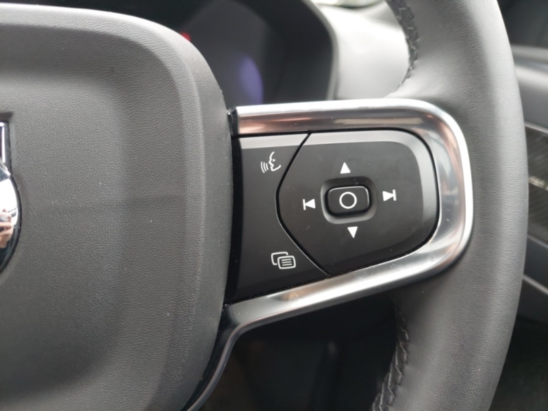 Used Volvo XC40 2023 for sale - 77776610: Photo 15