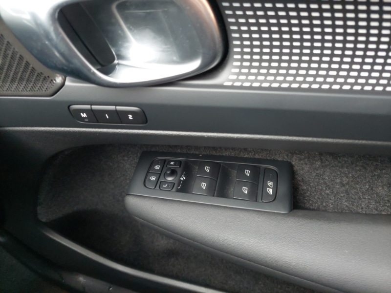 Used Volvo XC40 2023 for sale - 77776610: Photo 16