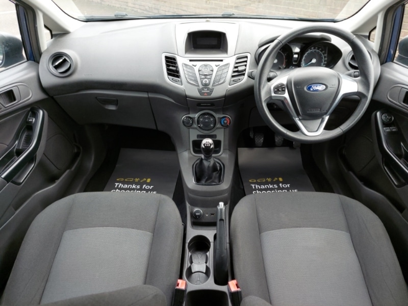 Used Ford Fiesta 2015 for sale - 77782345: Photo 2