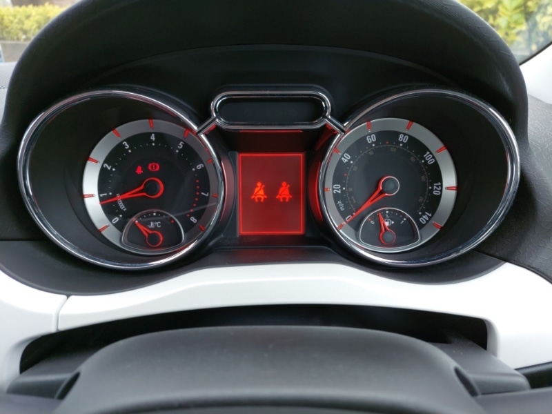 Used Vauxhall ADAM 2015 for sale - 77623235: Photo 11