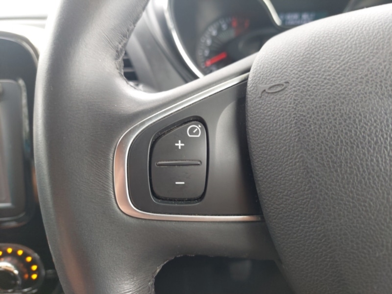 Used Renault Captur 2017 for sale - 76135264: Photo 16