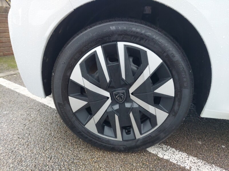 Used Peugeot 208 2025 for sale - 77466120: Photo 12