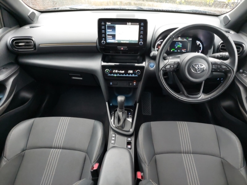 Used Toyota Yaris Cross 2022 for sale - 77596806: Photo 2