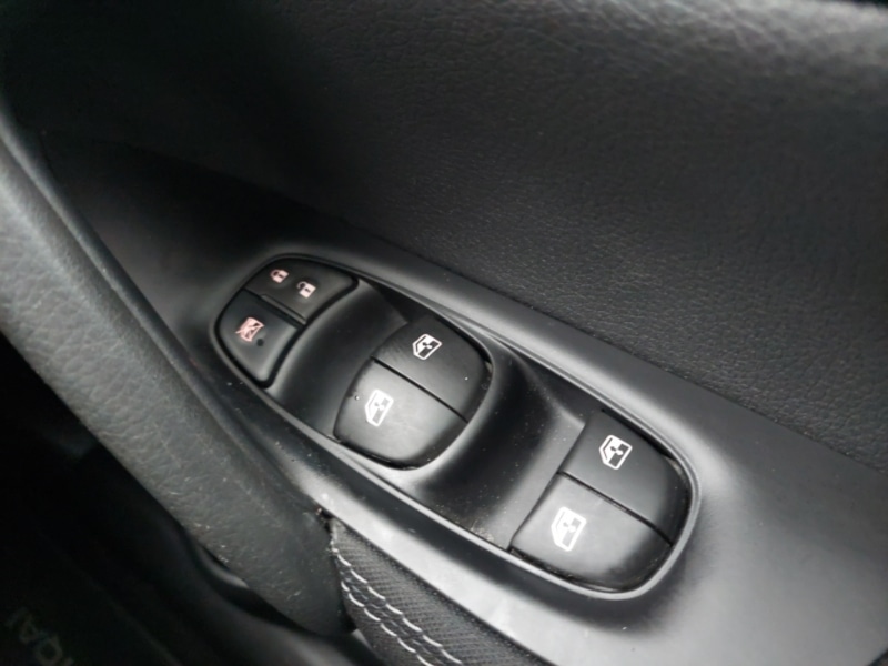 Used Nissan Qashqai 2018 for sale - 76970348: Photo 13