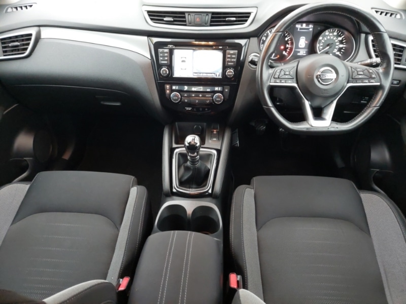 Used Nissan Qashqai 2018 for sale - 76970348: Photo 2