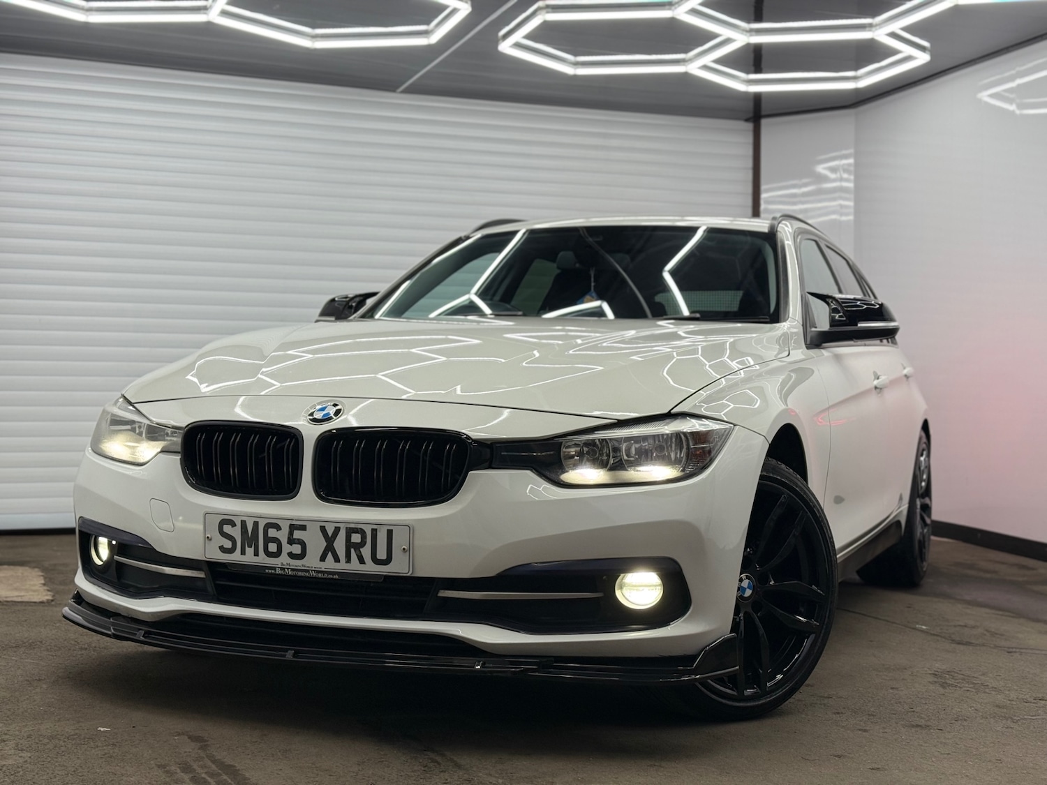 Used BMW 3 Series 2015 for sale - 77783015: Photo 3