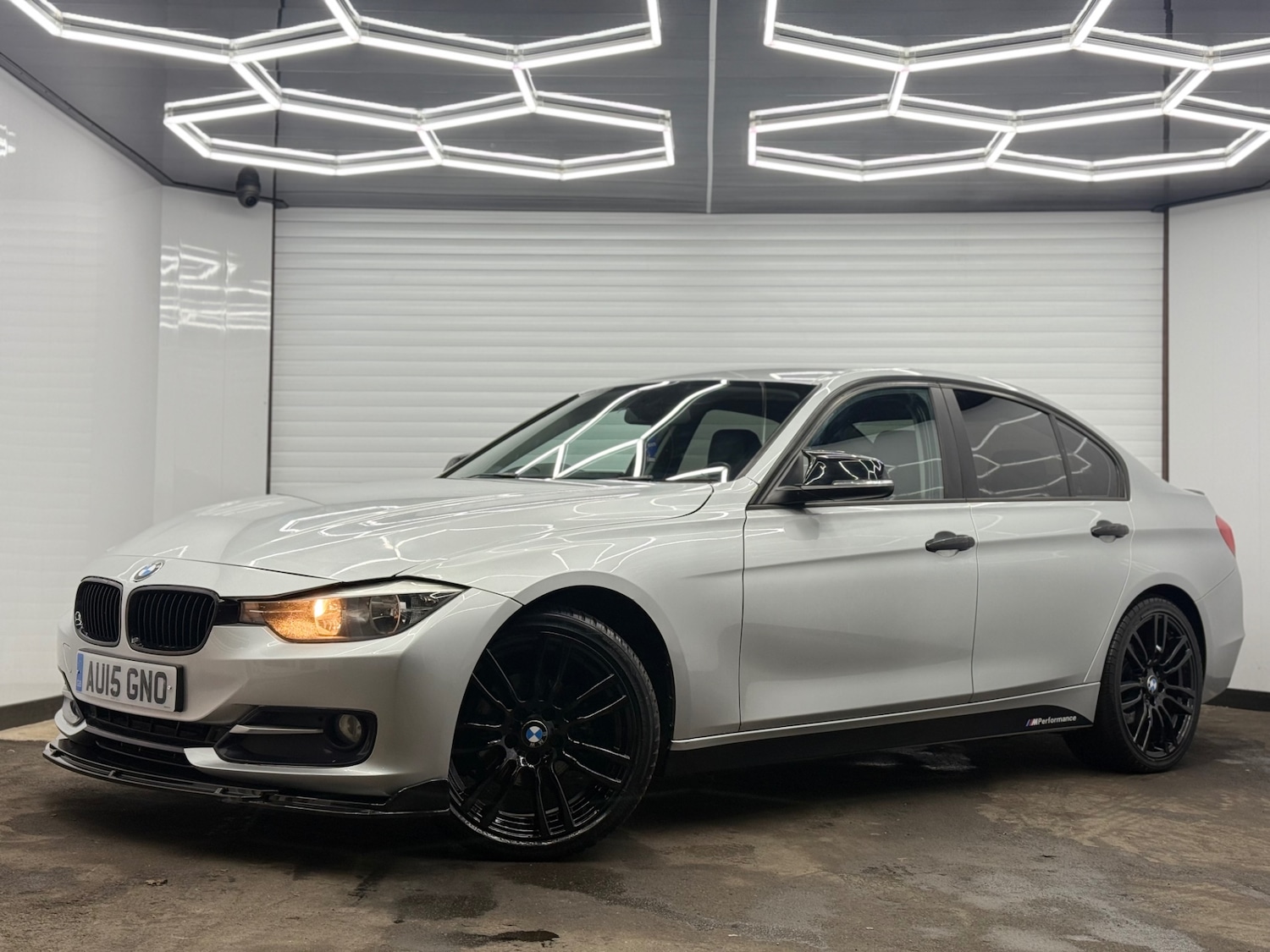 Used BMW 3 Series 2015 for sale - 77165560: Photo 2