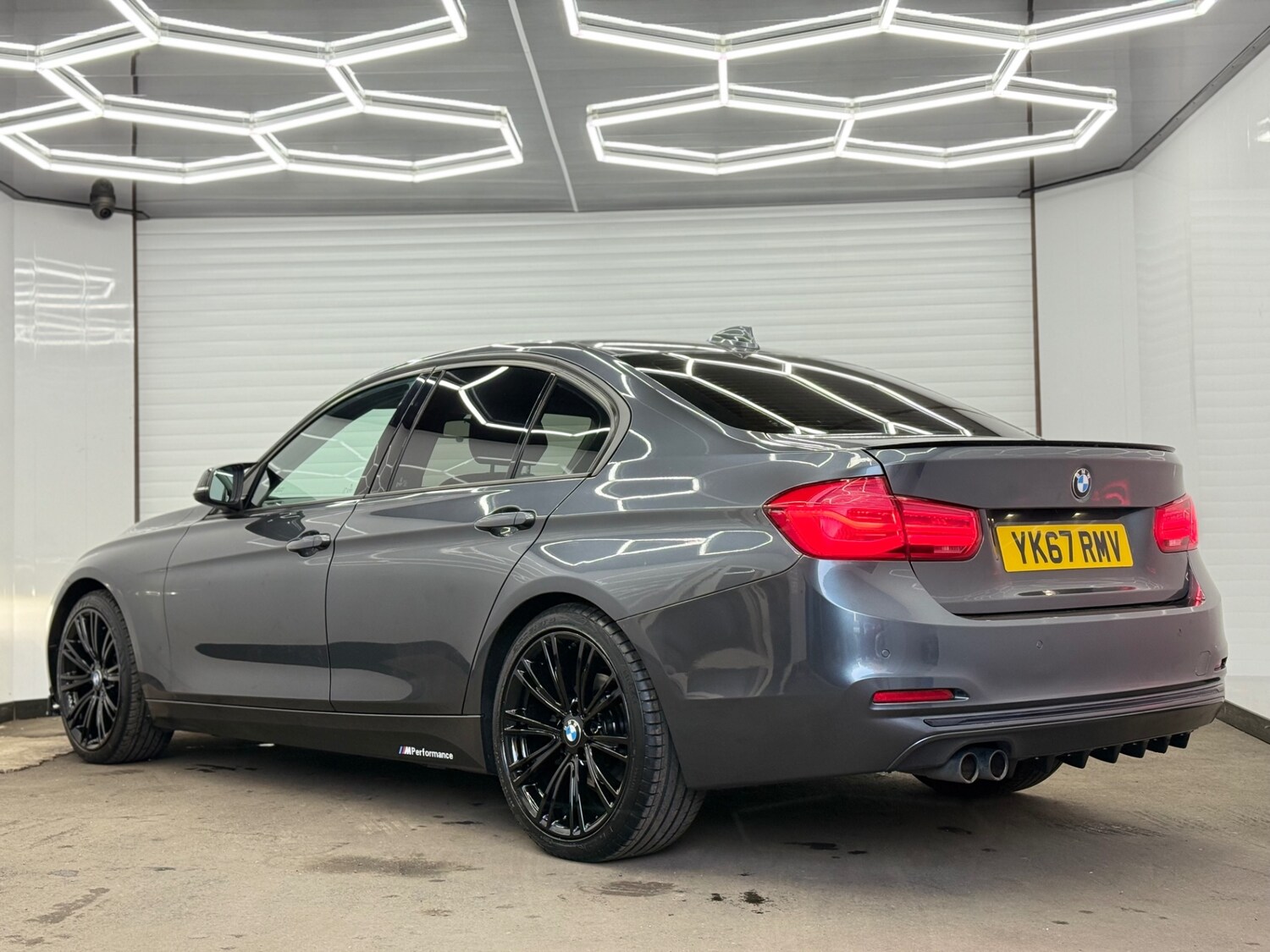 Used BMW 3 Series 2017 for sale - 77709212: Photo 16