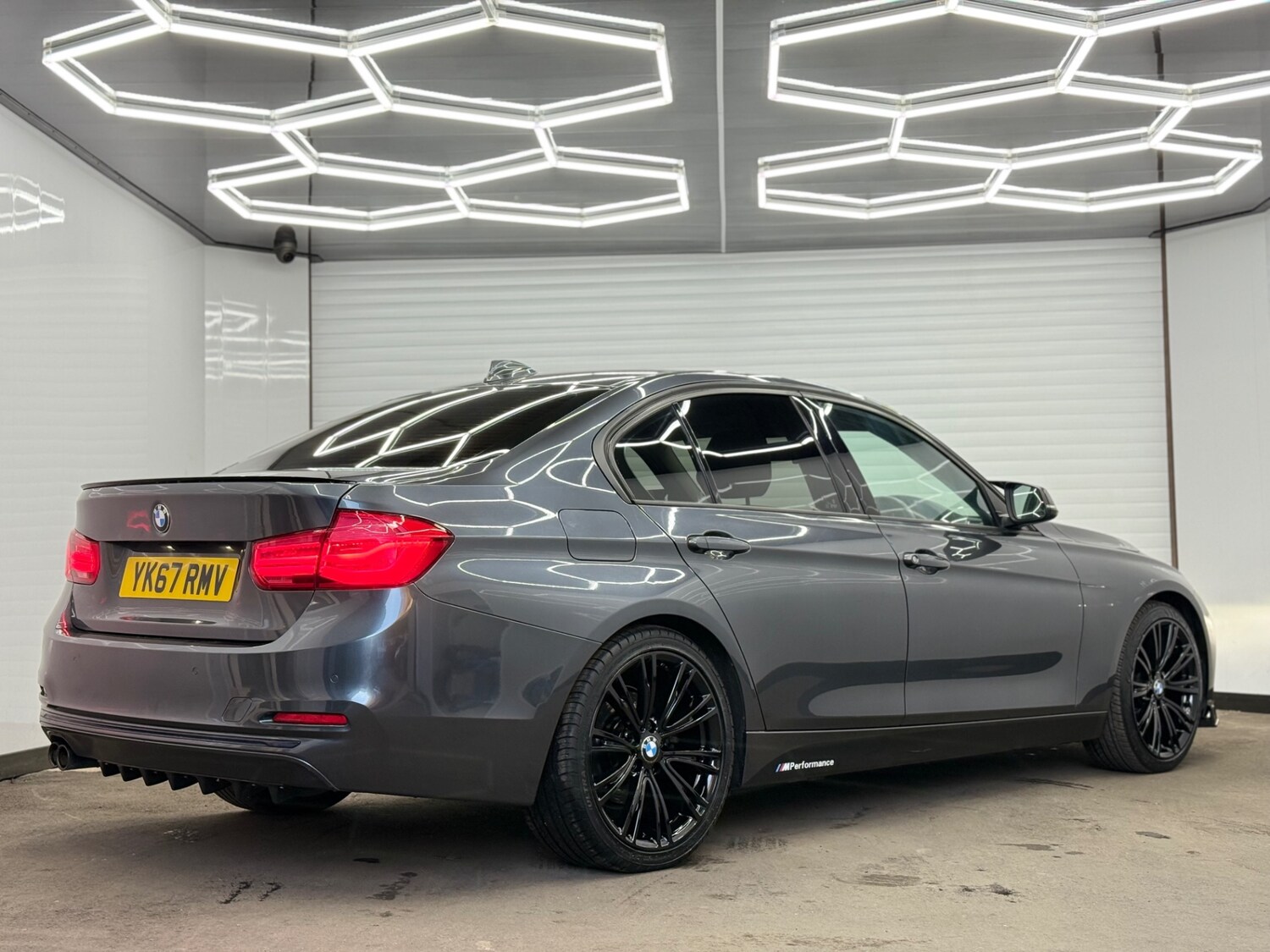 Used BMW 3 Series 2017 for sale - 77709212: Photo 17