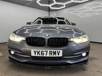 Used BMW 3 Series 2017 for sale - 77709212: Photo