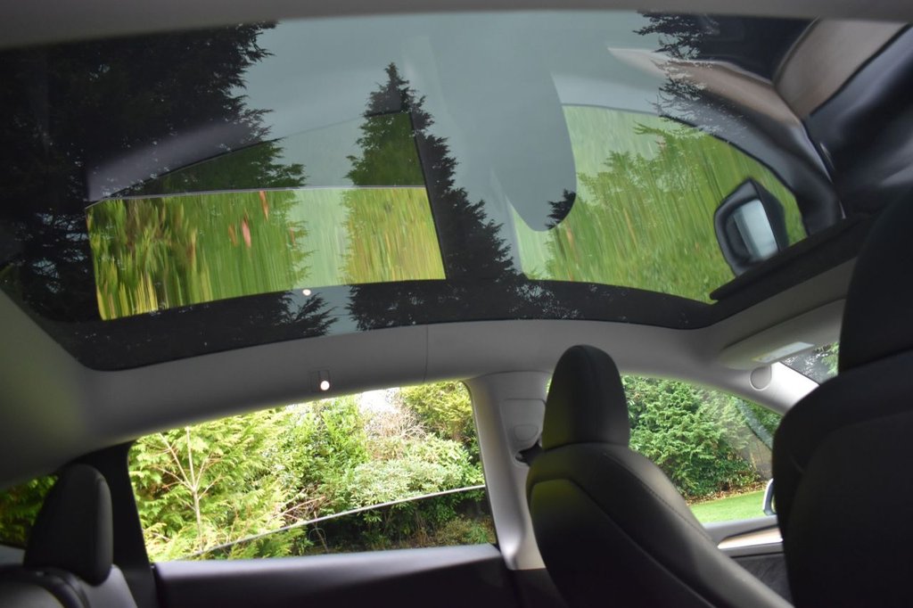 Used Tesla Model Y 2023 for sale - 76923441: Photo 10