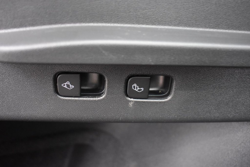 Used Tesla Model Y 2023 for sale - 76923441: Photo 19