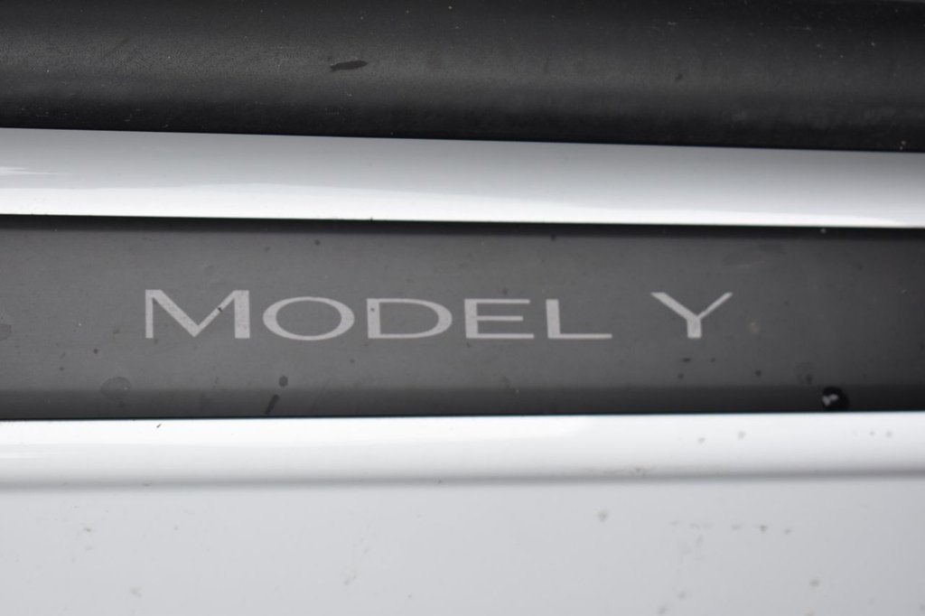 Used Tesla Model Y 2023 for sale - 76923441: Photo 20