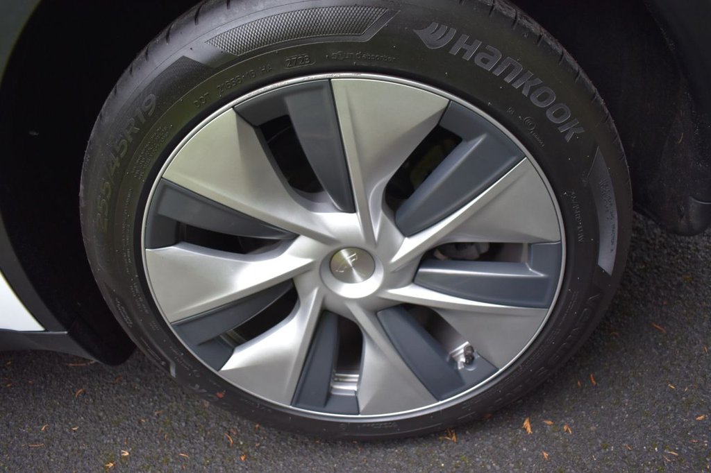 Used Tesla Model Y 2023 for sale - 76923441: Photo 30