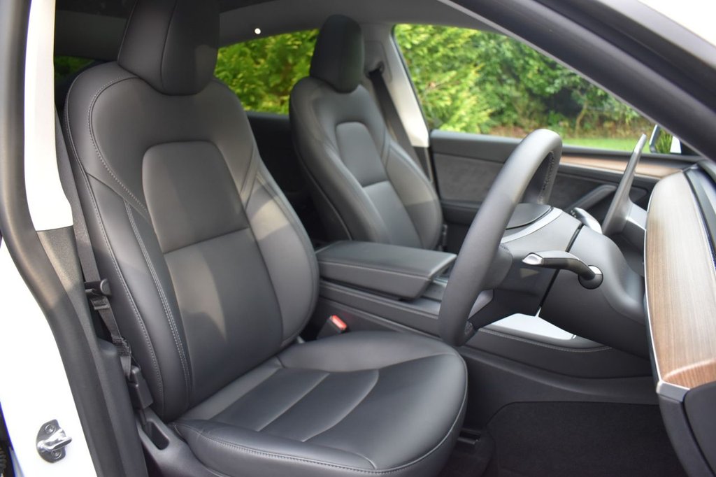 Used Tesla Model Y 2023 for sale - 76923441: Photo 6