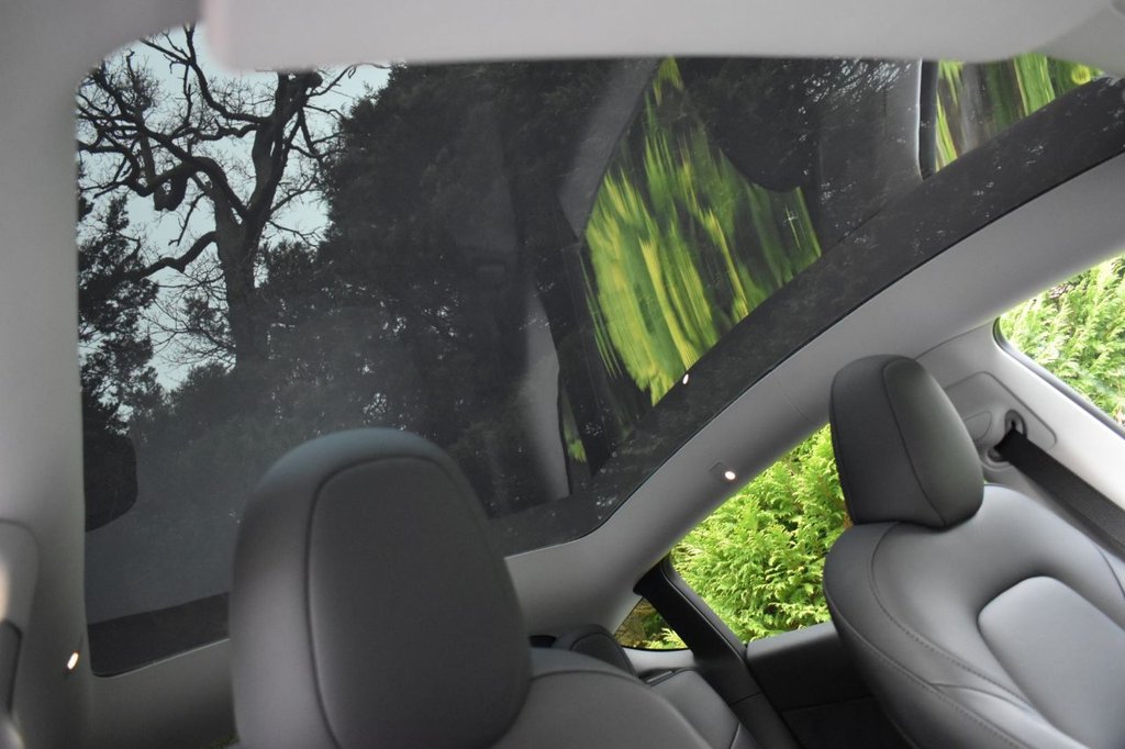 Used Tesla Model Y 2023 for sale - 76923441: Photo 8