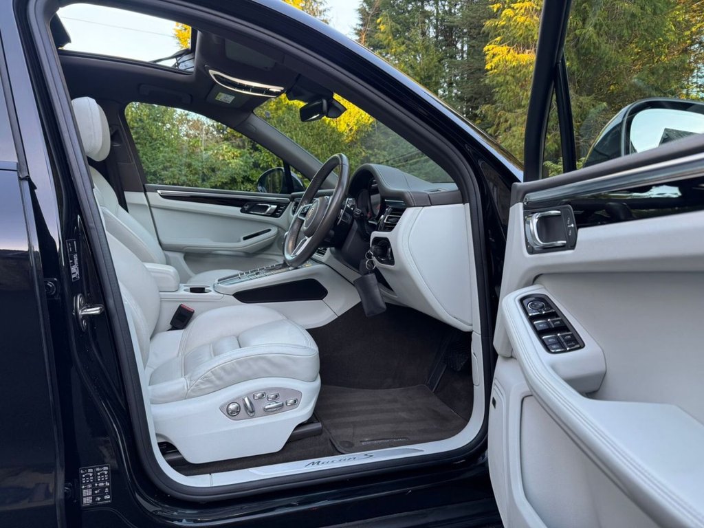 Used Porsche Macan 2019 for sale - 77133778: Photo 12