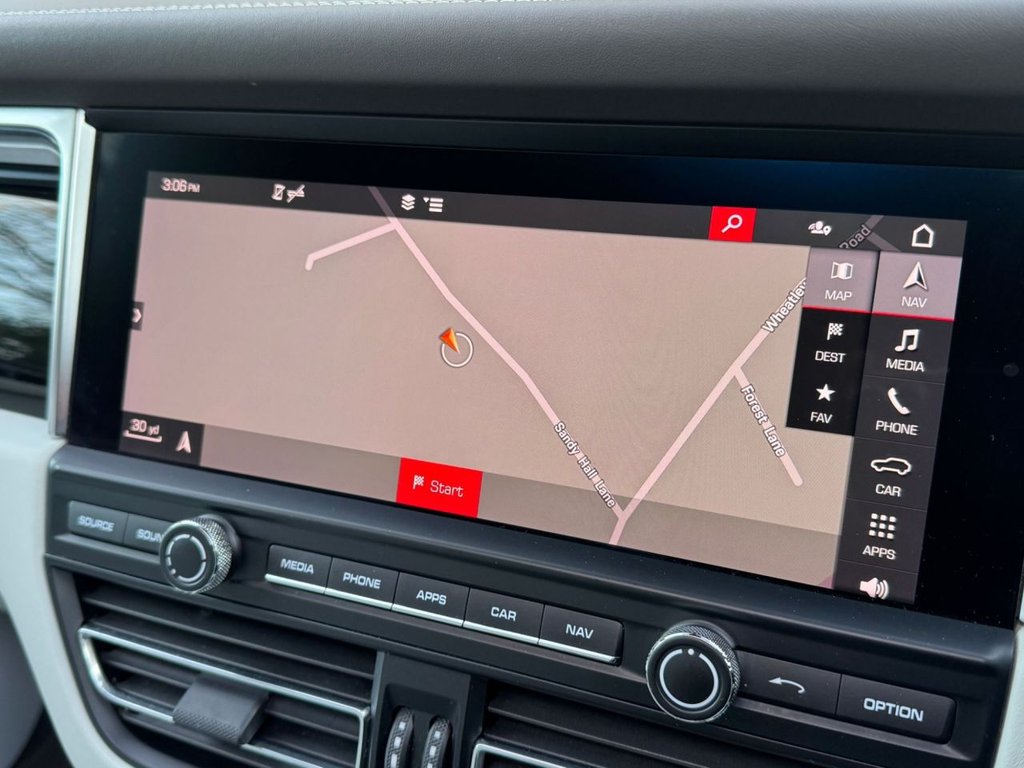 Used Porsche Macan 2019 for sale - 77133778: Photo 21