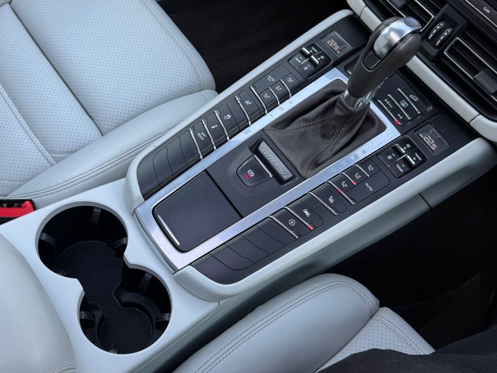 Used Porsche Macan 2019 for sale - 77133778: Photo 24