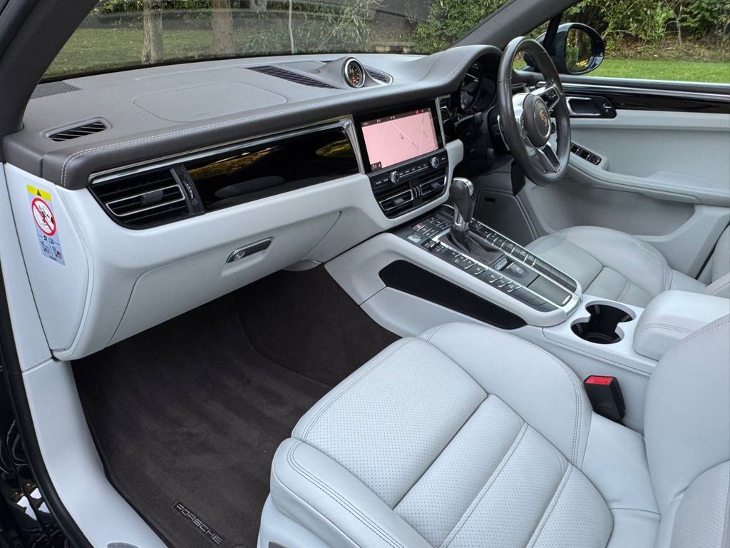 Used Porsche Macan 2019 for sale - 77133778: Photo 35