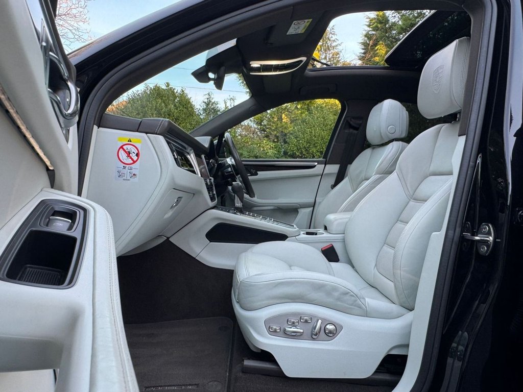 Used Porsche Macan 2019 for sale - 77133778: Photo 37