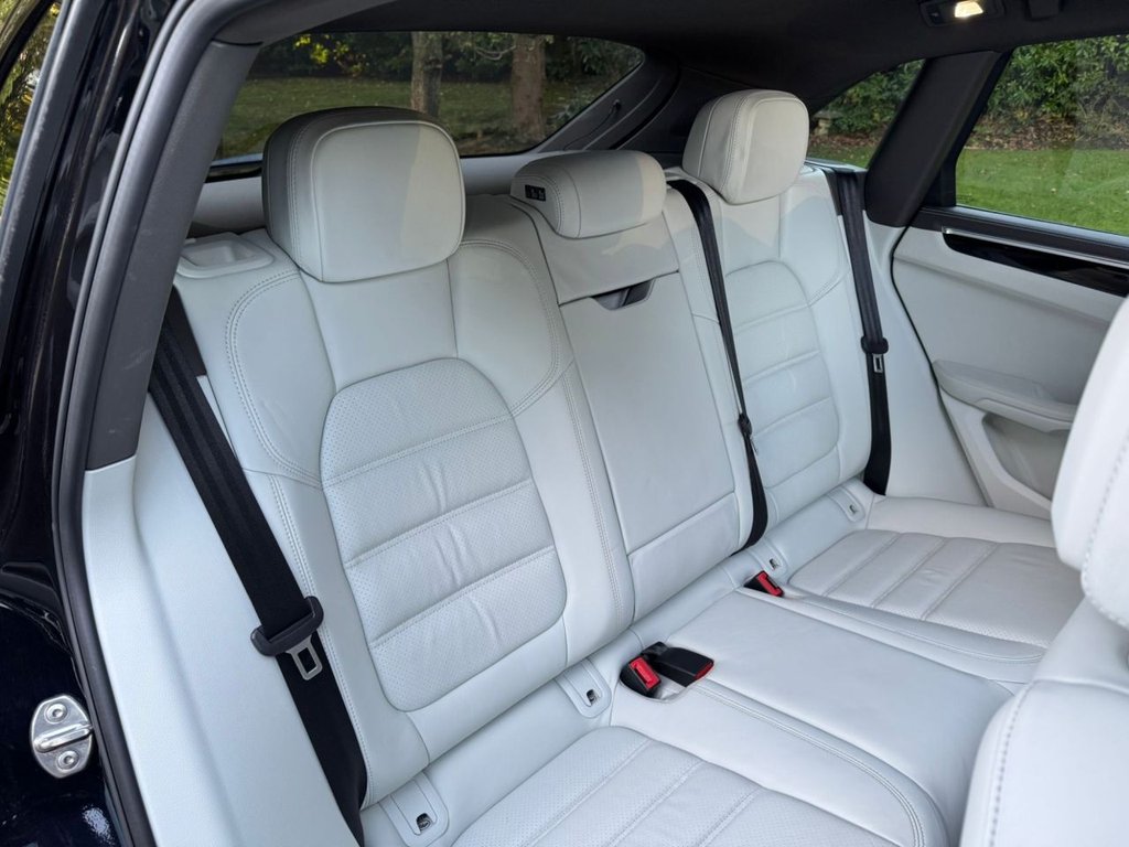 Used Porsche Macan 2019 for sale - 77133778: Photo 8