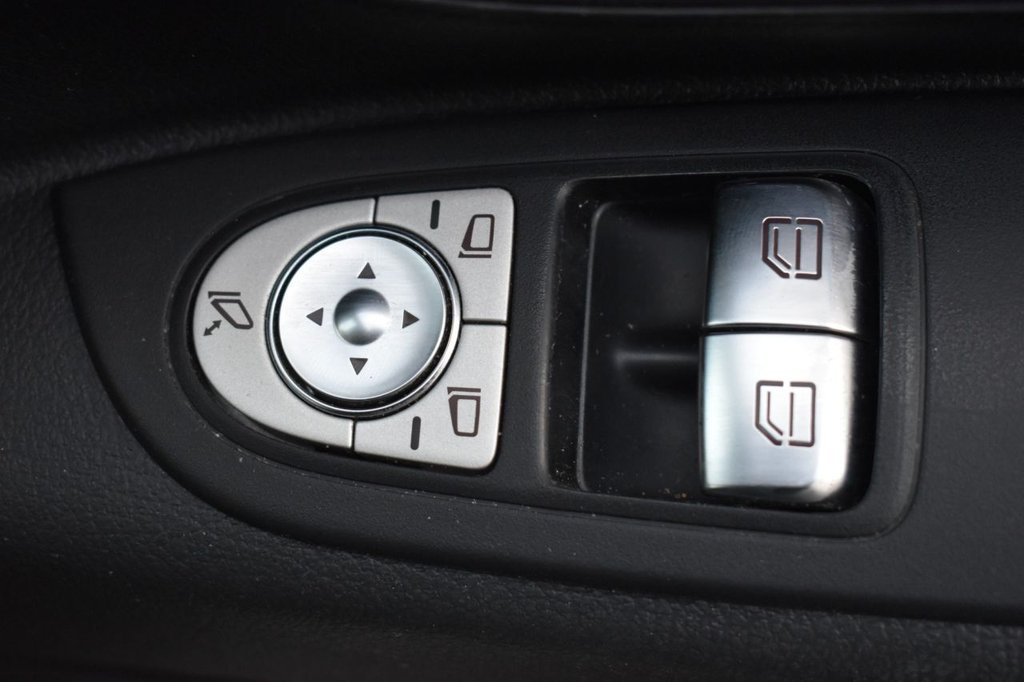 Used Mercedes-Benz Vito 2020 for sale - 77014278: Photo 35