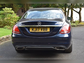 Used Mercedes-Benz C-Class 2017 for sale - 76163224: Photo 4