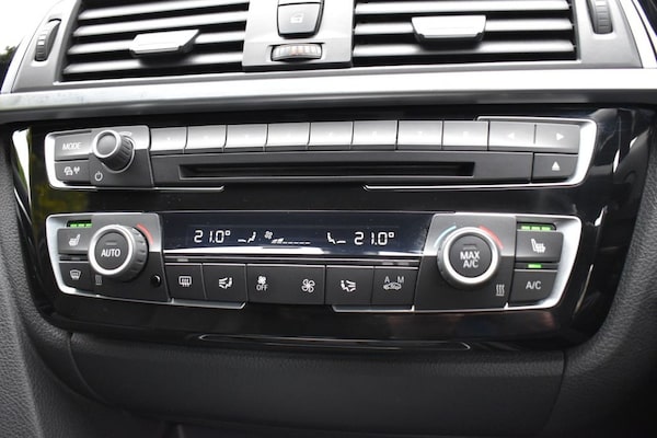 Used BMW 3 Series 2019 for sale - 74390983: Photo 11