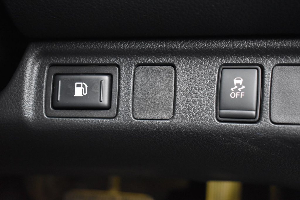 Used Nissan Navara 2021 for sale - 77521555: Photo 18