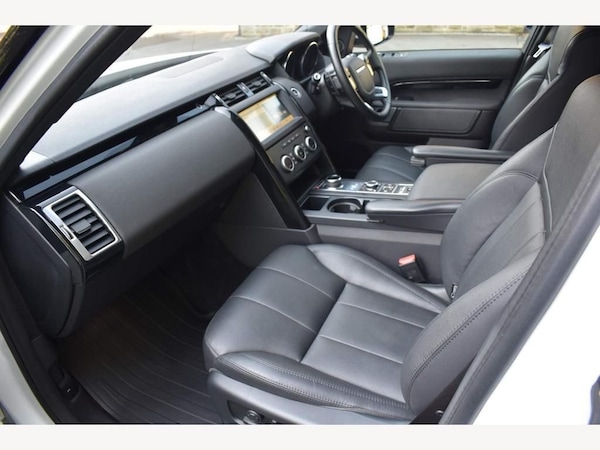 Used Land Rover Discovery 2019 for sale - 68533301: Photo 2