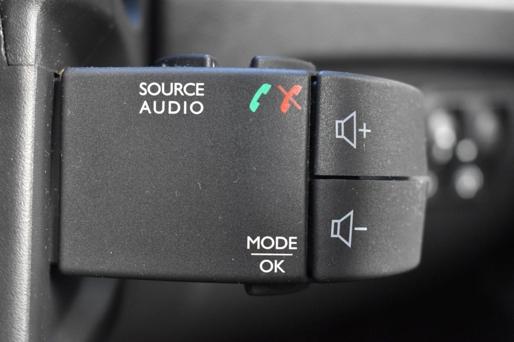 Used Renault Captur 2018 for sale - 77341803: Photo 20