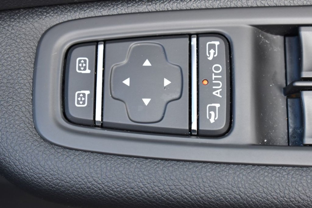 Used Renault Captur 2018 for sale - 77341803: Photo 24