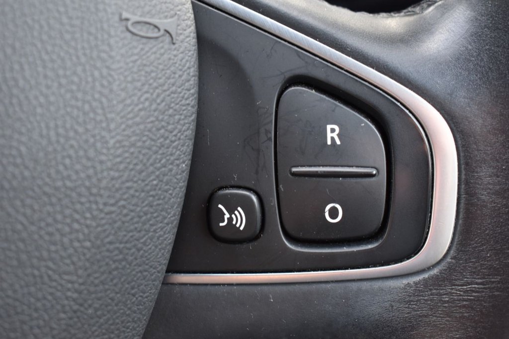 Used Renault Clio 2019 for sale - 77463481: Photo 11